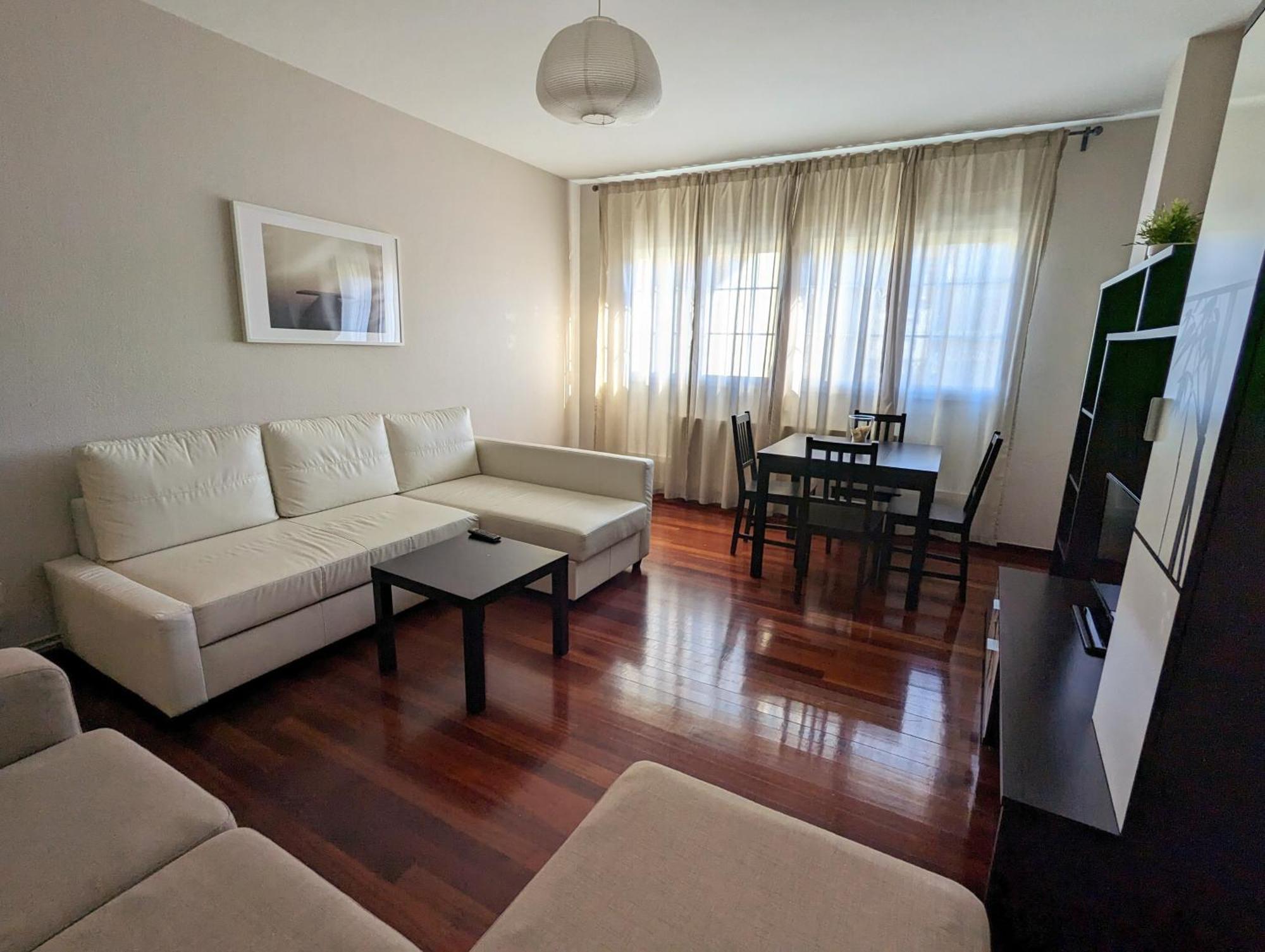 Apartamentos Turisticos Guillermo Палас-де-Рей Экстерьер фото